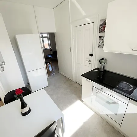 Beautiful 2 Bedroom On Borgergade דירה אולבורג