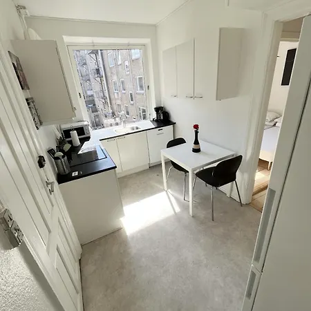 Apartment Beautiful 2 Bedroom On Borgergade